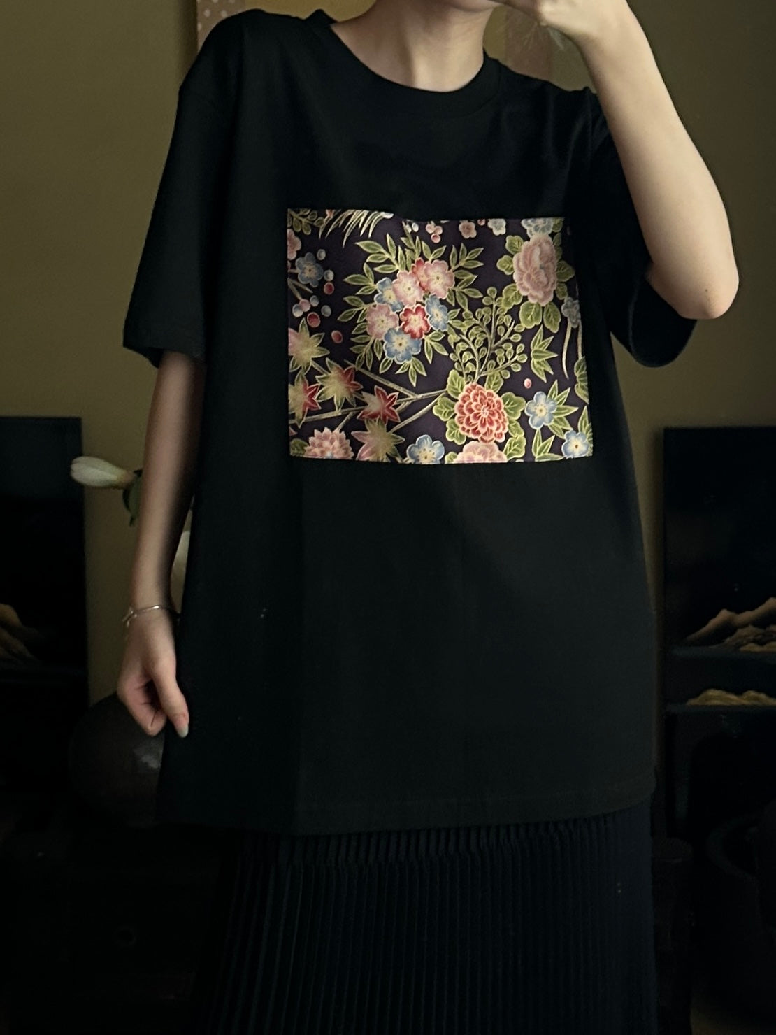 創作着物デザイン Tシャツ 黒色